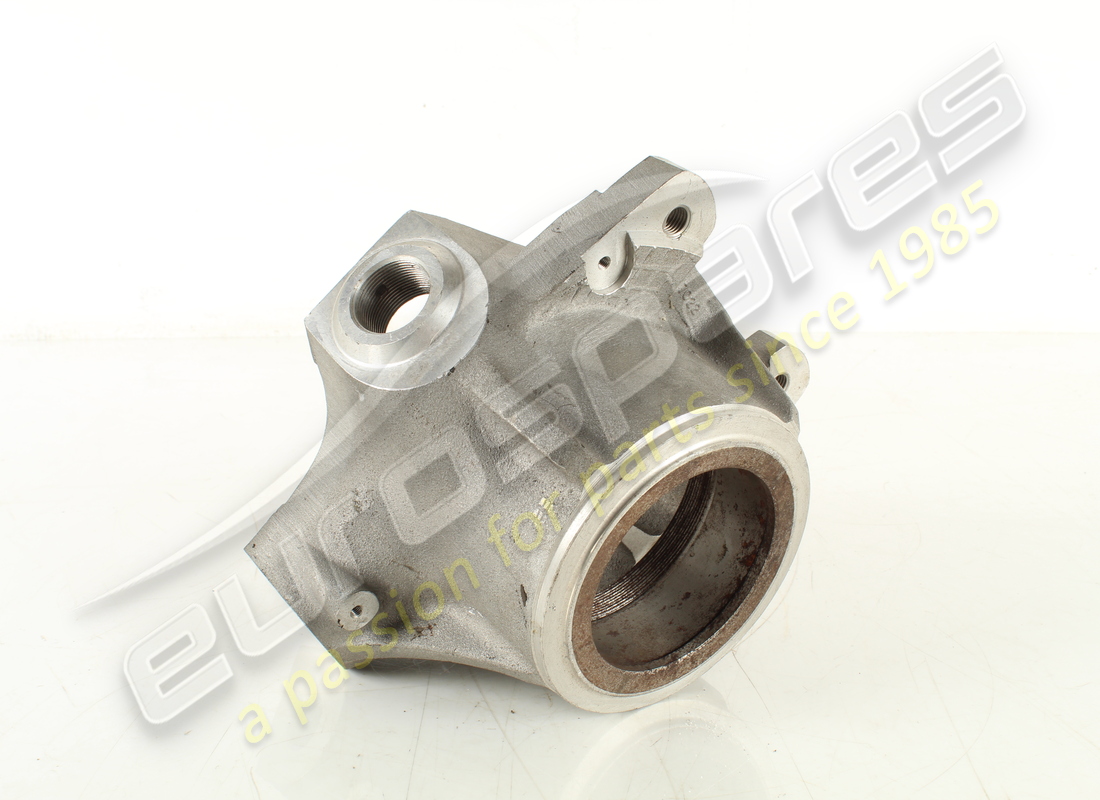 new lamborghini rh front wheel hub holder. part number 005137348 (3)