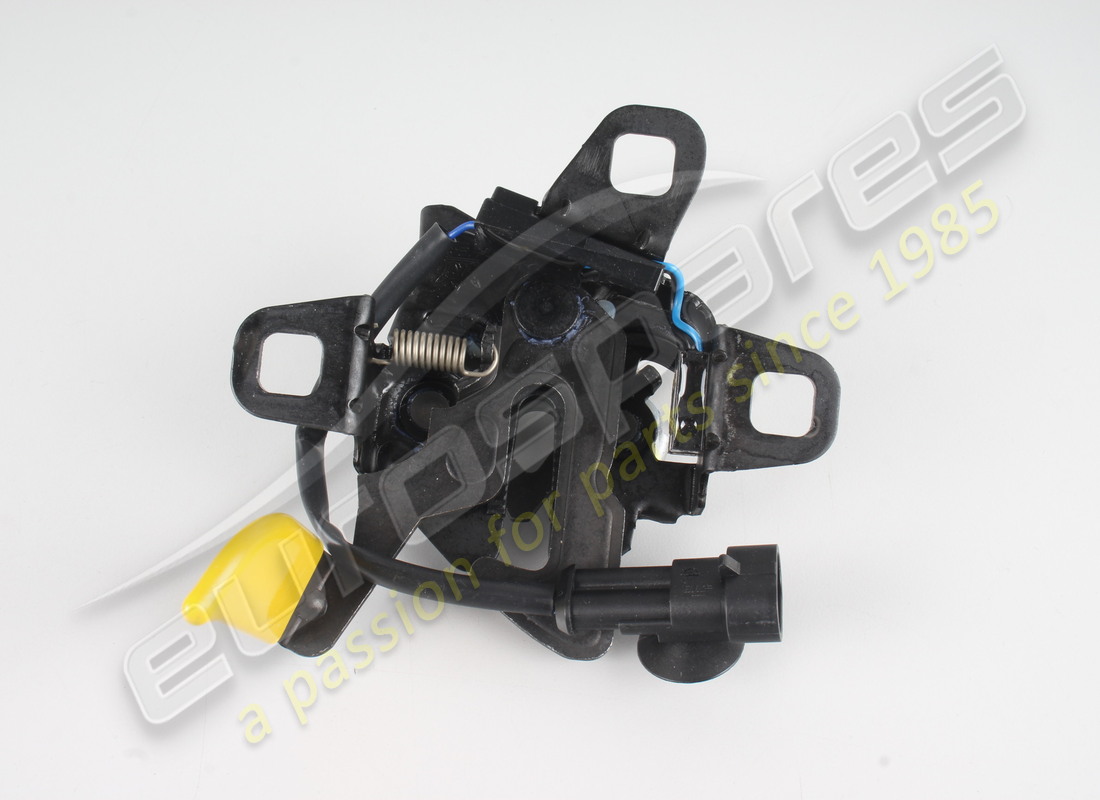 nouveau serrure de capot maserati. numéro de pièce 670152937 (3)