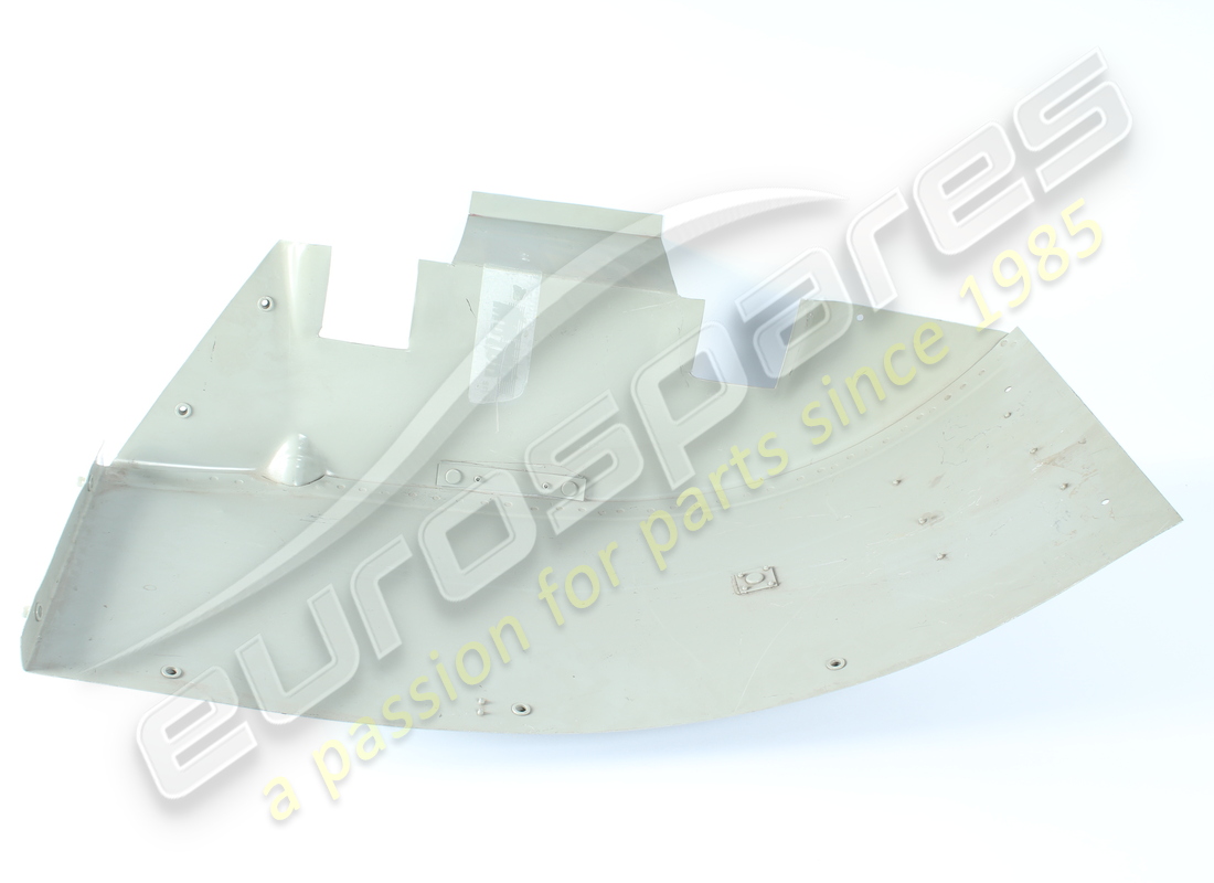 nouvelle section supérieure du passage de roue arrière droit ferrari. numéro de pièce 61482600 (2)