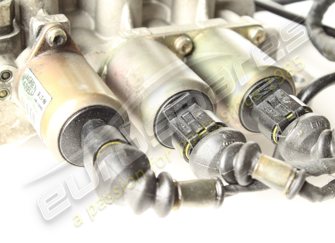 bloc de valves d'occasion lamborghini. numéro de pièce 086325181c (3)