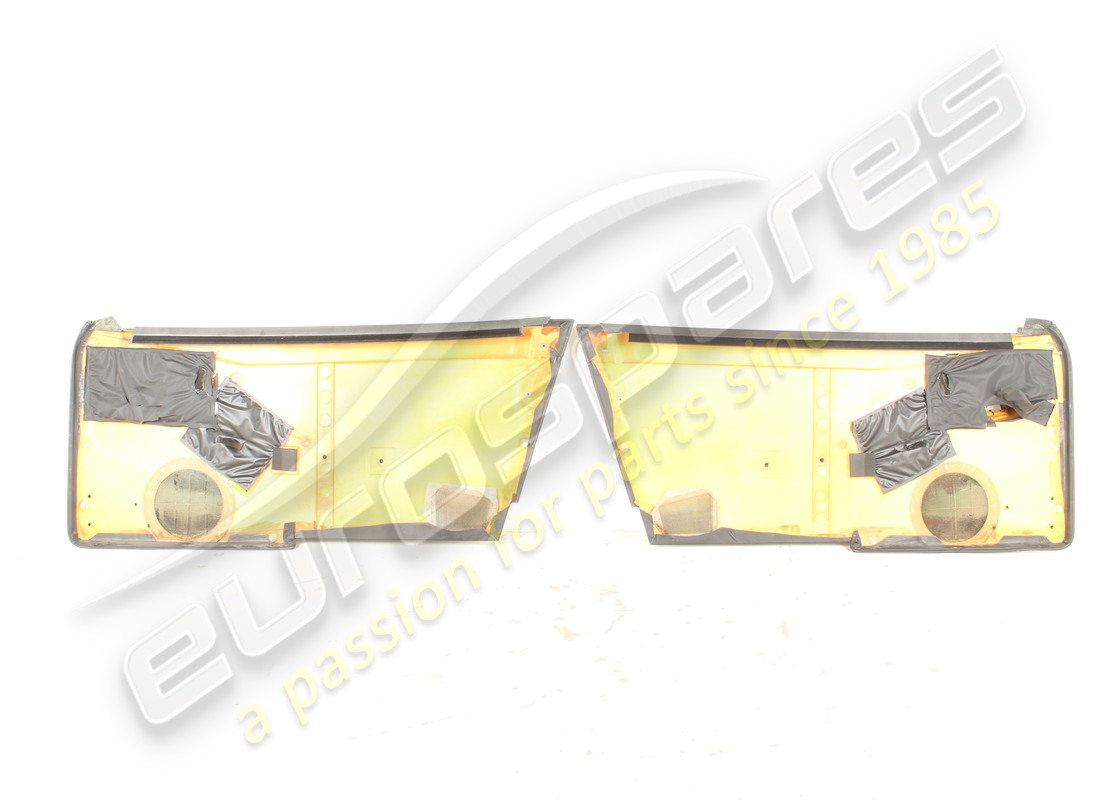 utilisez ferrari paire de panneaux de portes noires. numéro de pièce 64521700pair (2)