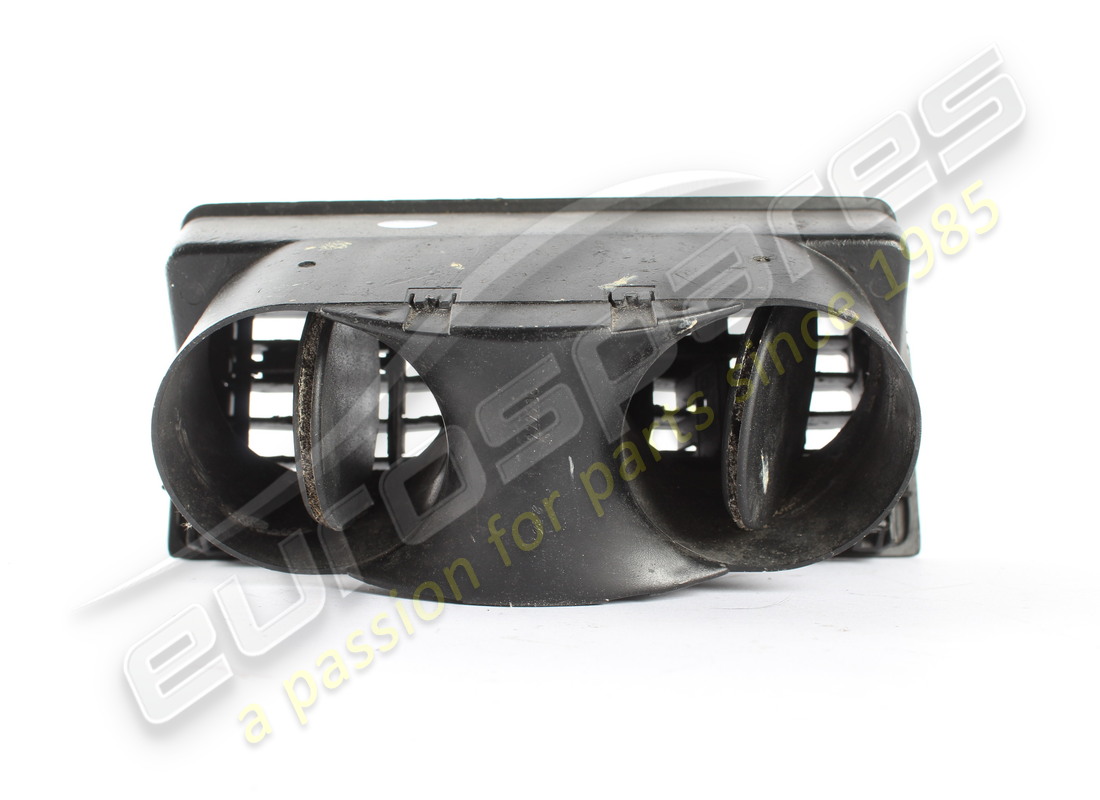 OUVERTURE CENTRALE Ferrari ENDOMMAGÉE . NUMÉRO DE PIÈCE 64320000 (1)
