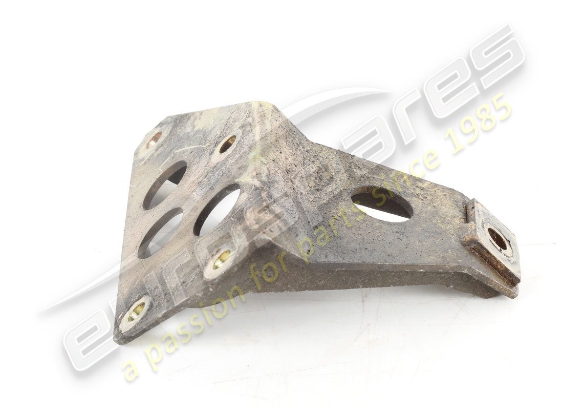 support moteur gauche d'occasion maserati. référence 384200103 (2)