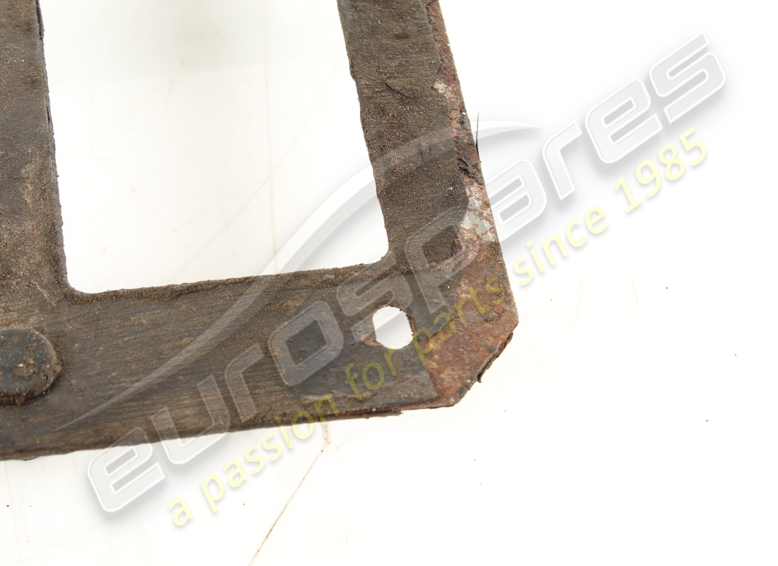 assiette ferrari utilisée. numéro de pièce 127364 (3)