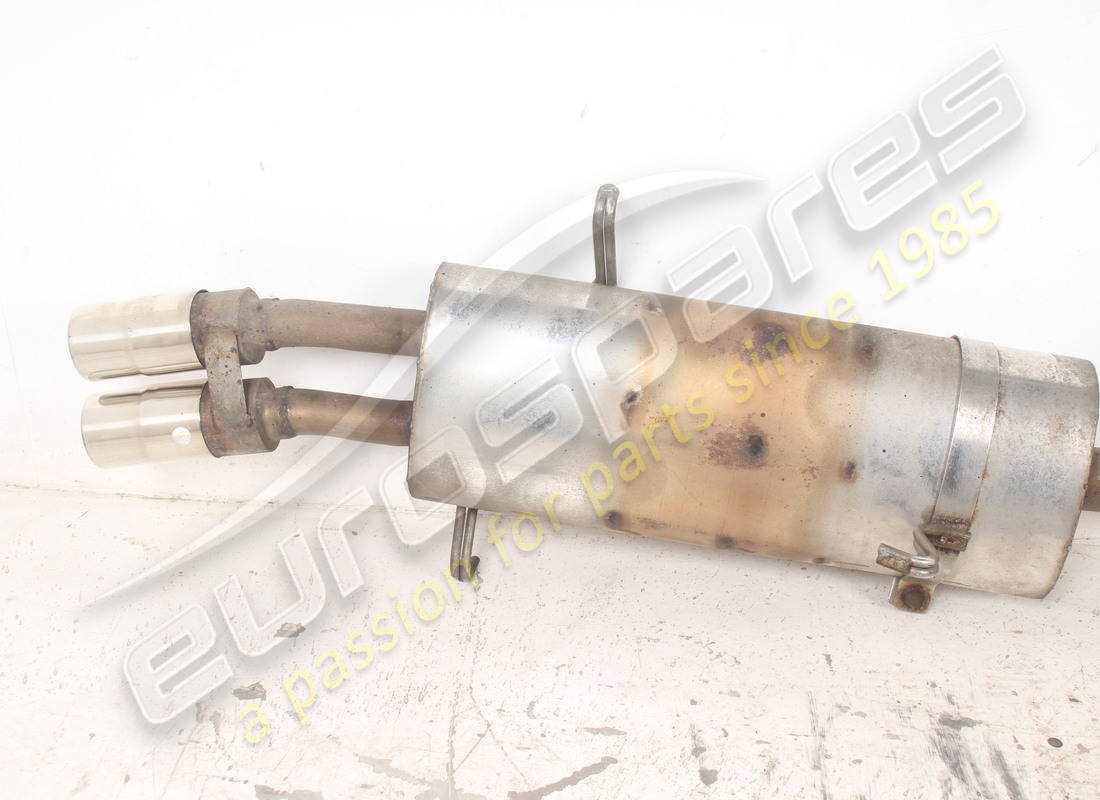 silencieux arrière gauche maserati utilisé. numéro de pièce 379005109 (5)