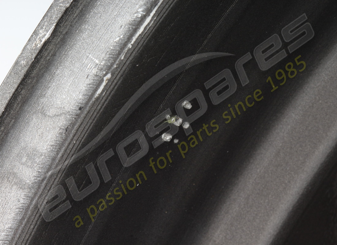 UTILISÉ FERRARI JANTE AVANT. NUMÉRO DE PIÈCE 275585 (9) utilisé ferrari jante avant. numéro de pièce 275585 (9)