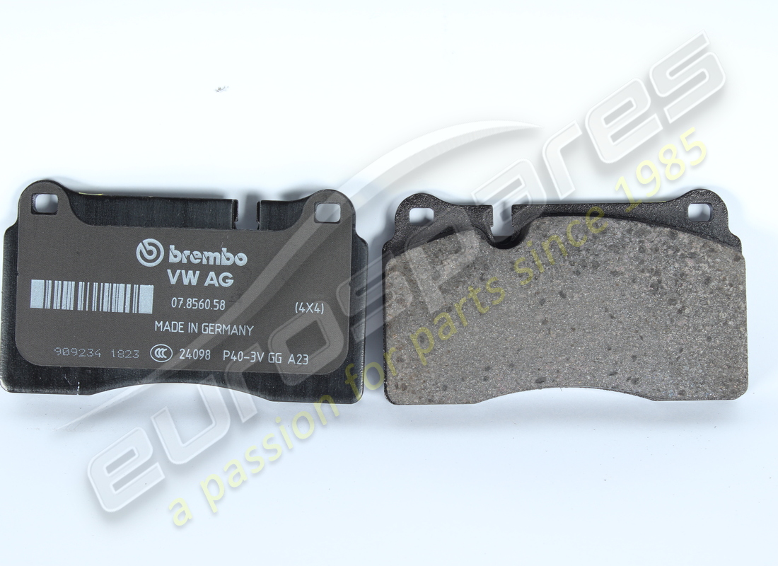 nouveau lamborghini 1 ensemble de les plaquettes de frein pour disque. numéro de pièce 470698451d (1)