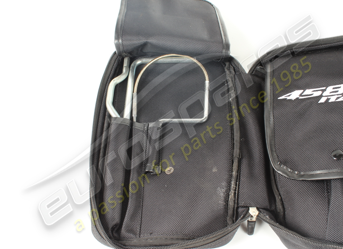 utilisé ferrari sac à outils complet. numéro de pièce 285935 (4)