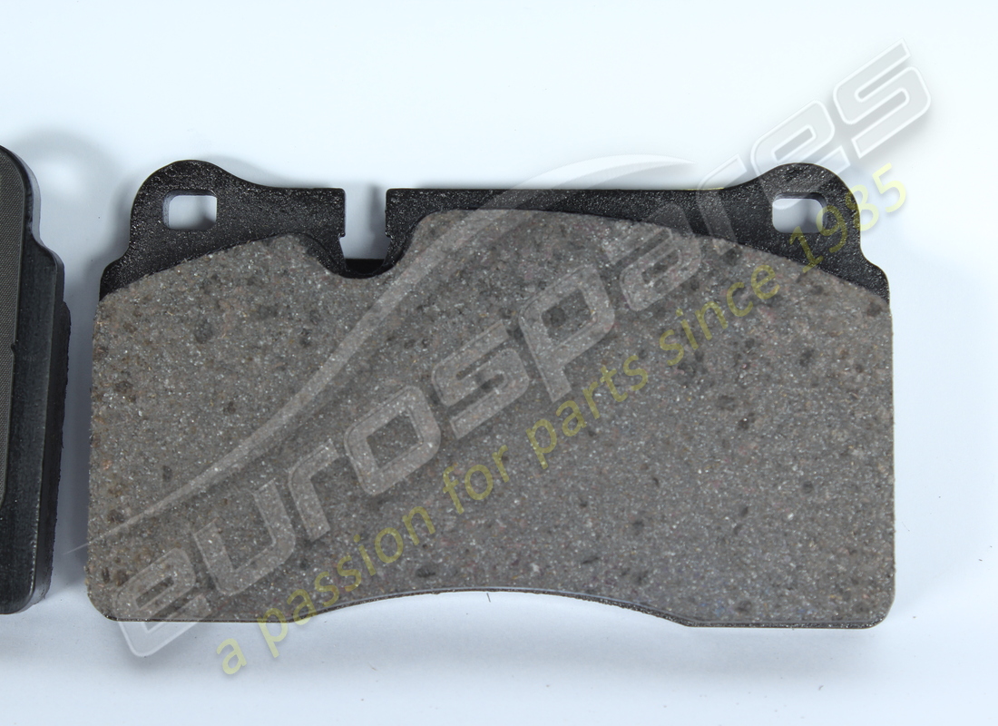 nouveau lamborghini 1 ensemble de les plaquettes de frein pour disque. numéro de pièce 470698451d (2)