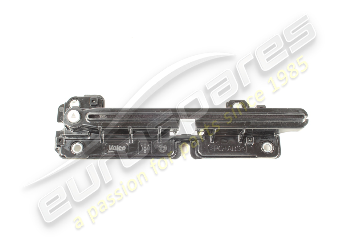 bouton d'éjection d'occasion maserati. numéro de pièce 670020772 (2)