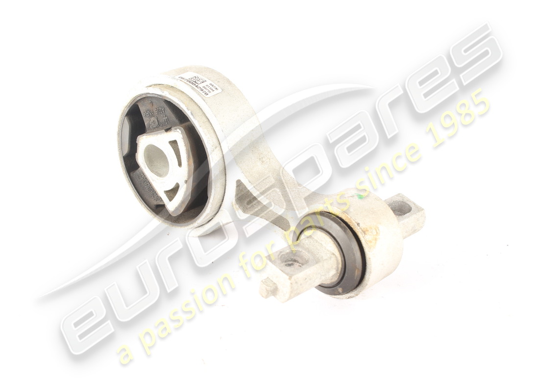 SUPPORT DE BIELLE HAUTE D'OCCASION Maserati. NUMÉRO DE PIÈCE 670004297 (1)