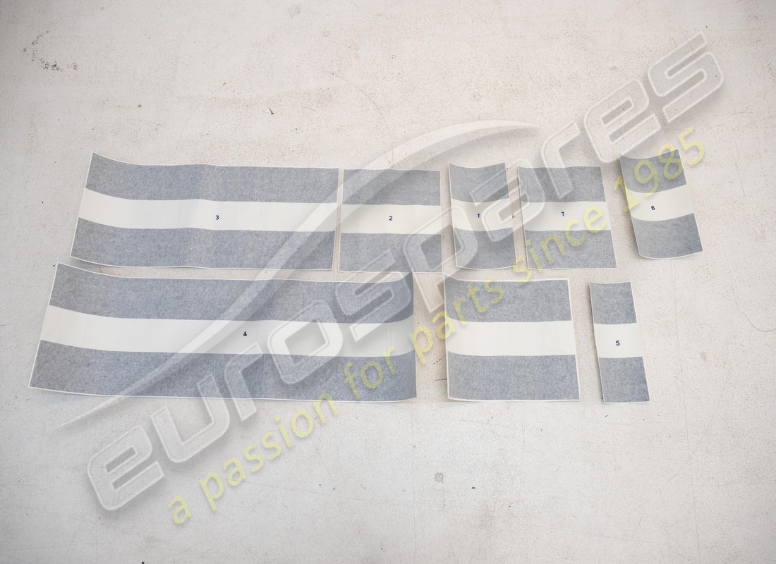 nouveau kit esthétique lamborghini noir brillant pour 62x. numéro de pièce 4t0898820 (2)