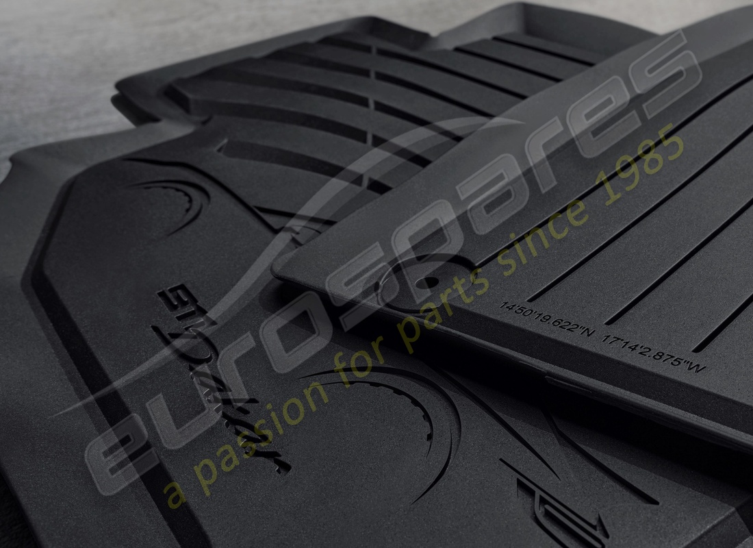 nouveau porsche toutes saisons tapis de sol. numéro de pièce 992044894 (3)