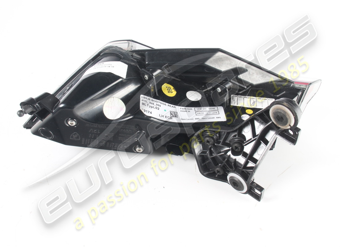combinaison arrière d'occasion lamborghini. numéro de pièce 4ml945069 (2)
