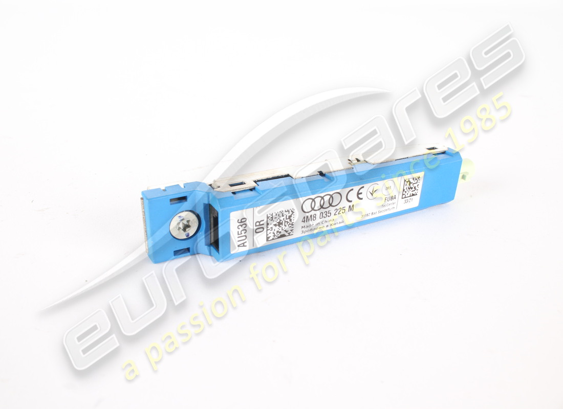 AMPLIFICATEUR D'ANTENNE AM/FM/DAB RDW/NAR D'OCCASION Lamborghini. NUMÉRO DE PIÈCE 4M8035225M (1)