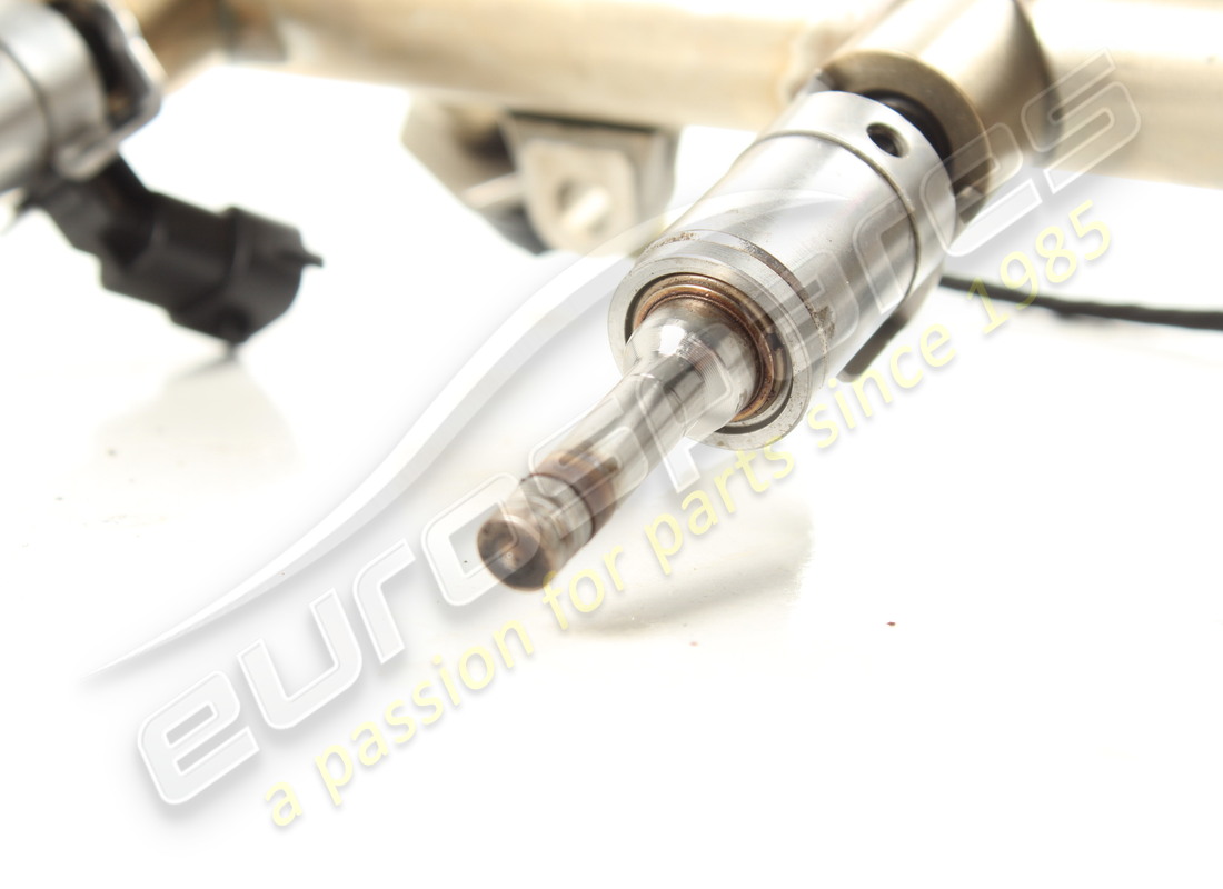 tuyau de carburant ferrari utilisé complet avec injecteur. numéro de pièce 250777 (3)