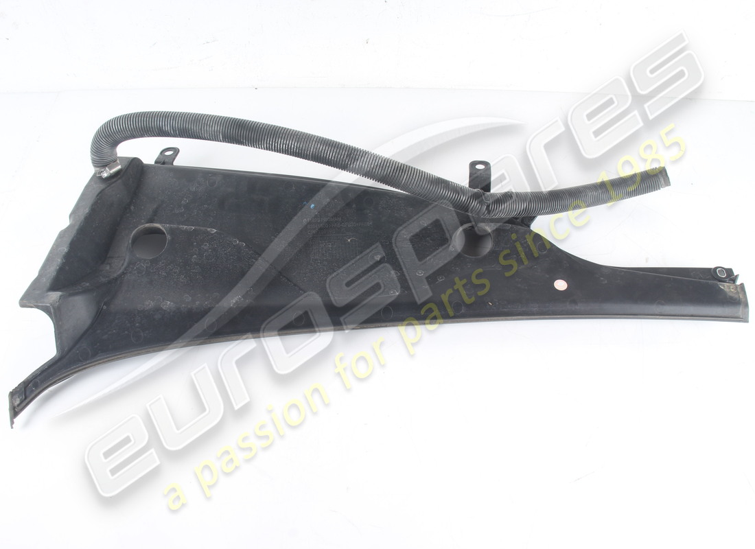 UTILISÉ FERRARI SOUS-GLACE DROIT COMPLET TR. NUMÉRO DE PIÈCE 769798 (2) utilisé ferrari sous-glace droit complet tr. numéro de pièce 769798 (2)