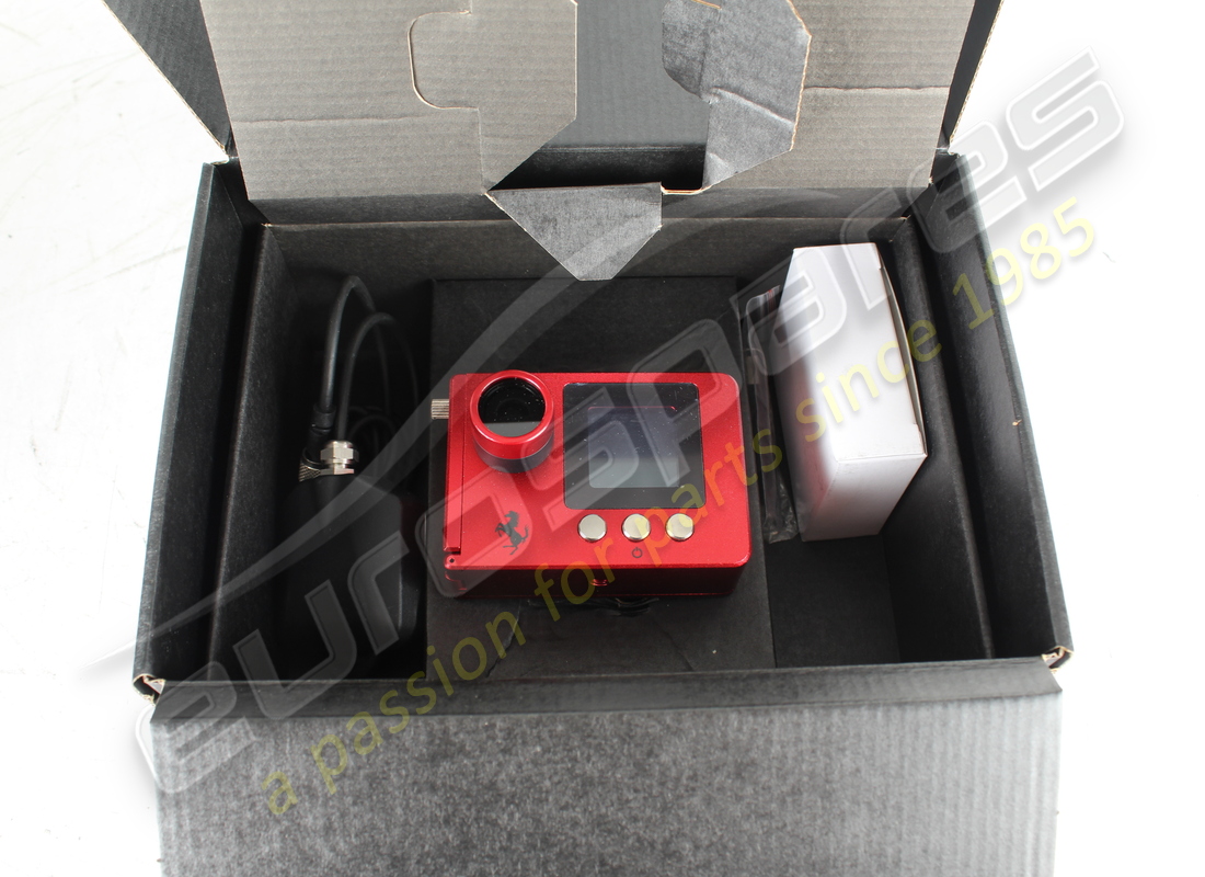 nouveau kit de caméra datarace ferrari. numéro de pièce 70003454 (2)