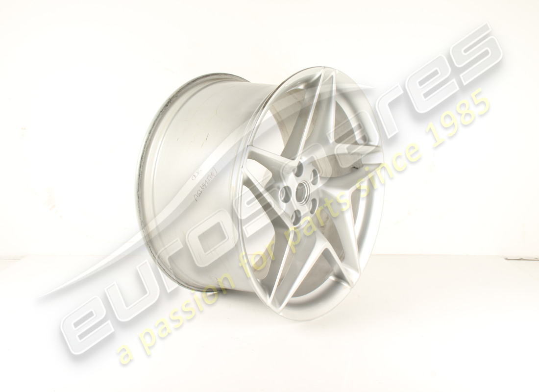 utilisé ferrari roue arrière gauche. numéro de pièce 861251 (2)