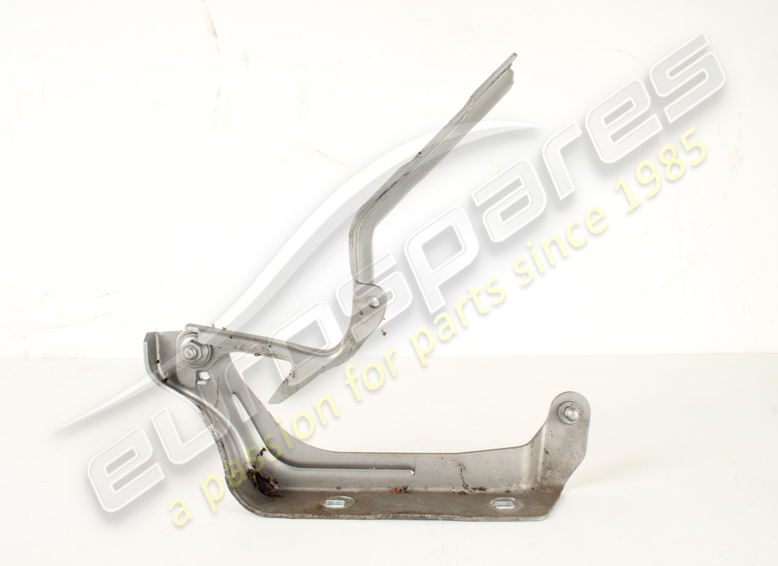 charnière de couvercle avant d'occasion maserati. numéro de pièce 670001873 (2)