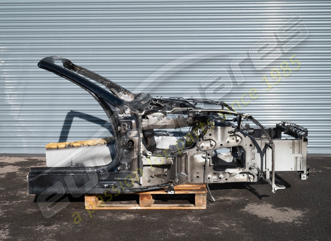 utilisé eurospares ferrari châssis avant portofino. numéro de pièce eap1450168 (2)