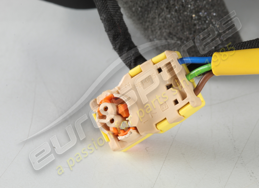 ENSEMBLE DE COMMANDE DE BOÎTE DE VITESSES MAGNÉTIQUE EN CARBONE FERRARI D'OCCASION (BRILLANT). RÉFÉRENCE 817753 (6) ensemble de commande de boîte de vitesses magnétique en carbone ferrari d'occasion (brillant). référence 817753 (6)