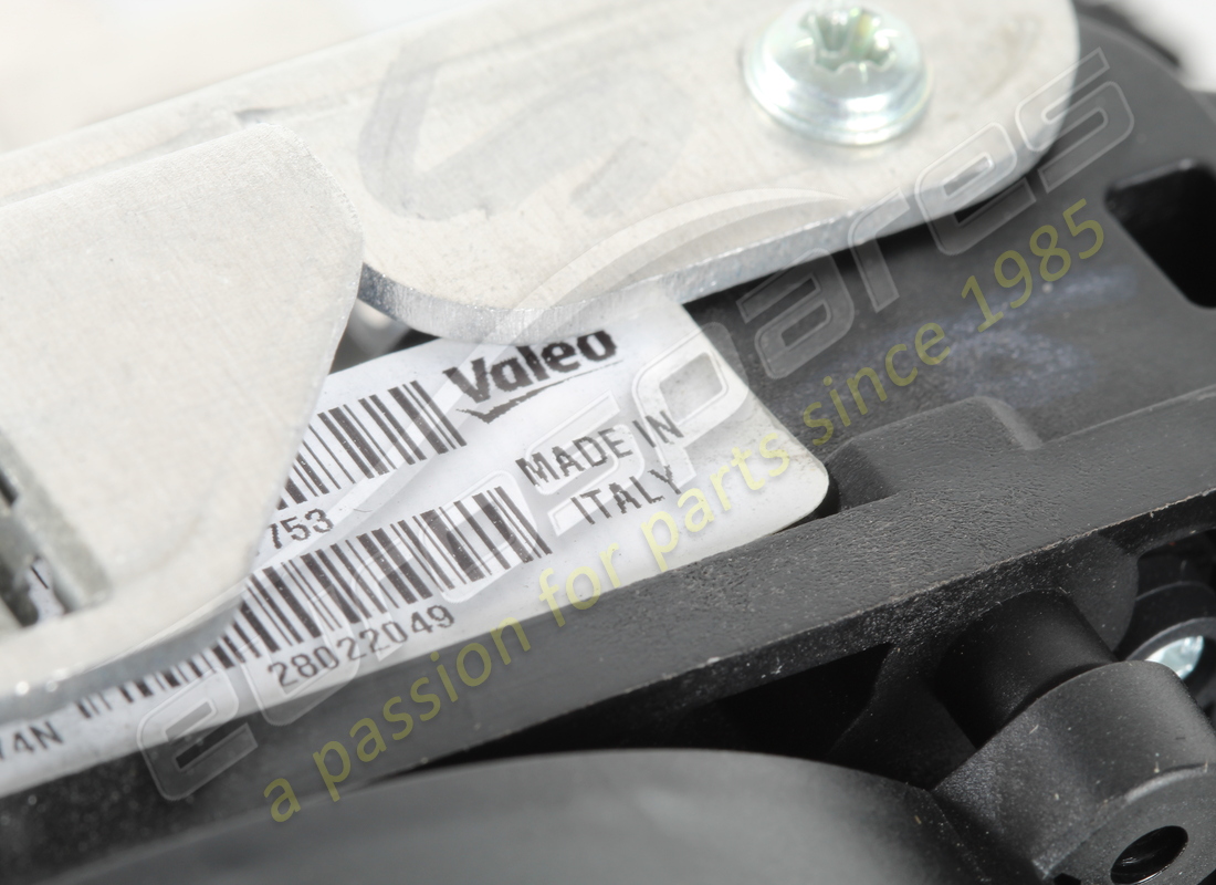 ENSEMBLE DE COMMANDE DE BOÎTE DE VITESSES MAGNÉTIQUE EN CARBONE FERRARI D'OCCASION (BRILLANT). RÉFÉRENCE 817753 (7) ensemble de commande de boîte de vitesses magnétique en carbone ferrari d'occasion (brillant). référence 817753 (7)