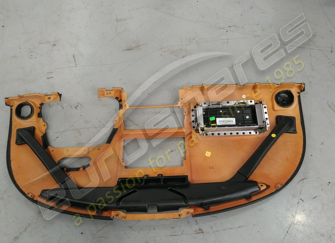 utilisé eurospares partie supérieure du dash . (livré avec unité airbag) pas d'airbag. numéro de pièce eap1384176 (4)