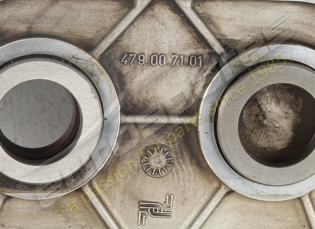 couvercle avant complet d'occasion maserati. référence 479000700 (2)