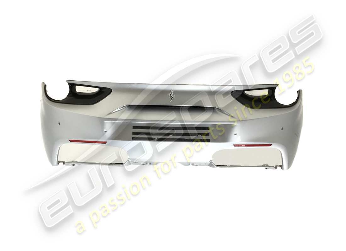 UTILISÉ Eurospares Ferrari 488 PARE-CHOC ARRIÈRE AVEC ENVIRONS LÉGERS EN CARBONE . NUMÉRO DE PIÈCE EAP1374241 (1)