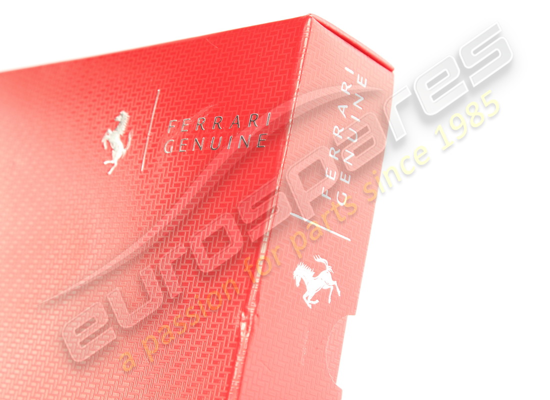 kit de cache-centre de roue ferrari utilisé (argent). numéro de pièce 70001467 (2)