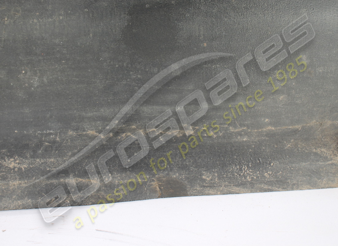 utilisé ferrari central sous le plancher. numéro de pièce 65512100 (2)