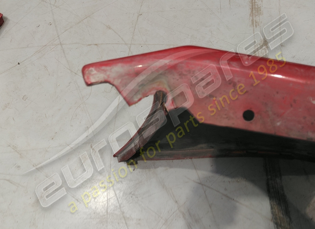 pare-choc arrière lamborghini endommagé. numéro de pièce 400807497a (2)