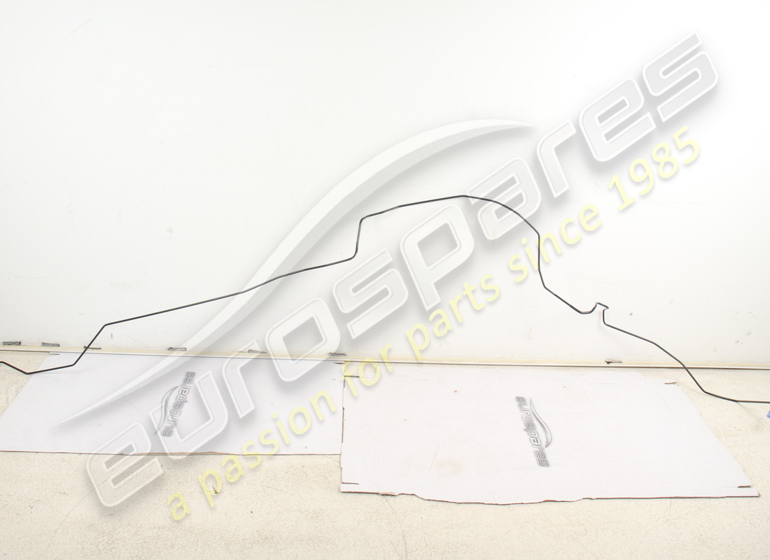 nouveau maserati tuyau de frein supérieur lwft. référence 670032071 (1)