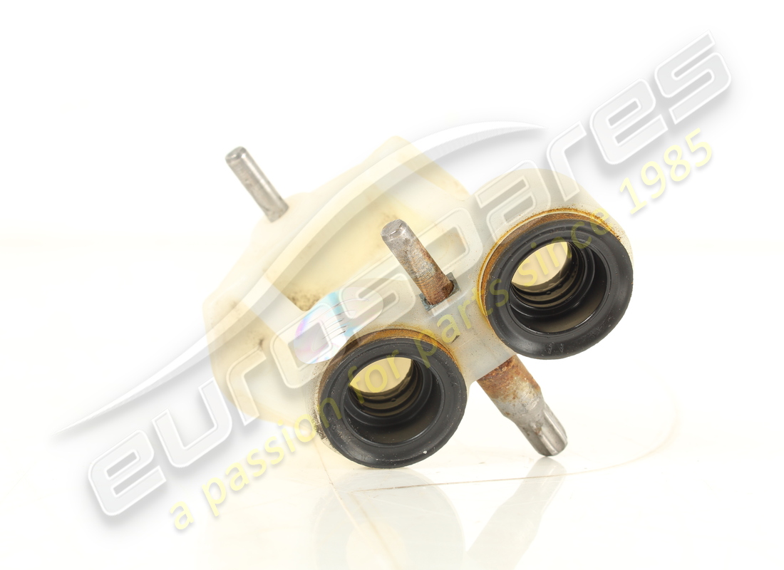 union d'adaptateur ferrari utilisée. numéro de pièce 241549 (2)