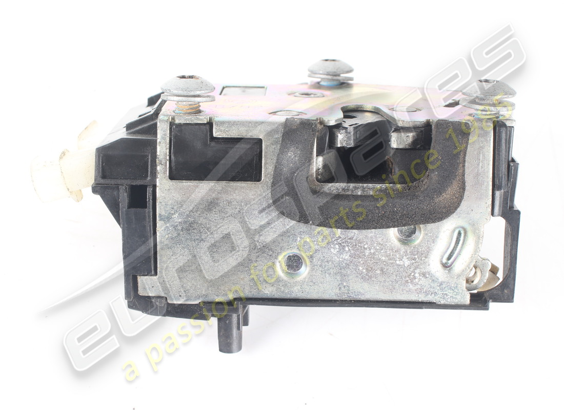 utilisé maserati serrure de porte gauche. numéro de pièce 67294900 (2)