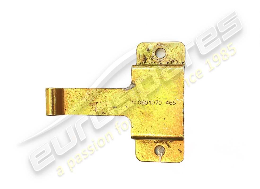 utilisé le support ferrari. numéro de pièce 65330400 (2)