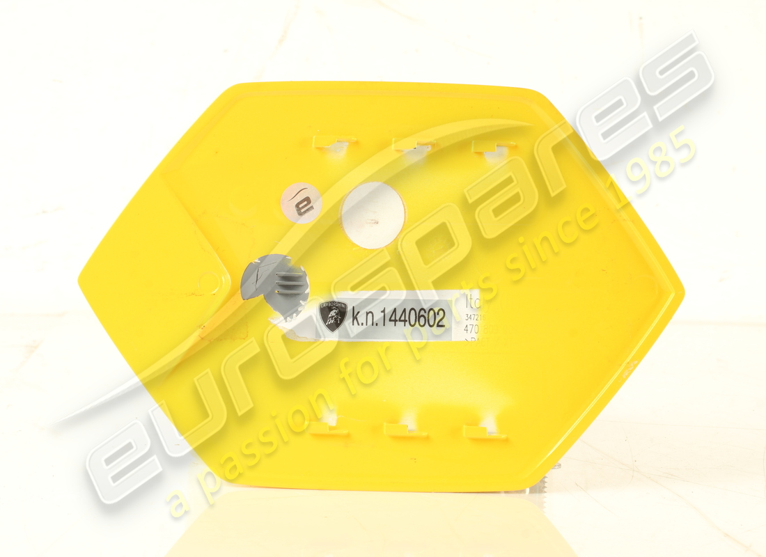 TRAPPE DE REMPLISSAGE DE CARBURANT D'OCCASION LAMBORGHINI. NUMÉRO DE PIÈCE 470809909C (2) trappe de remplissage de carburant d'occasion lamborghini. numéro de pièce 470809909c (2)