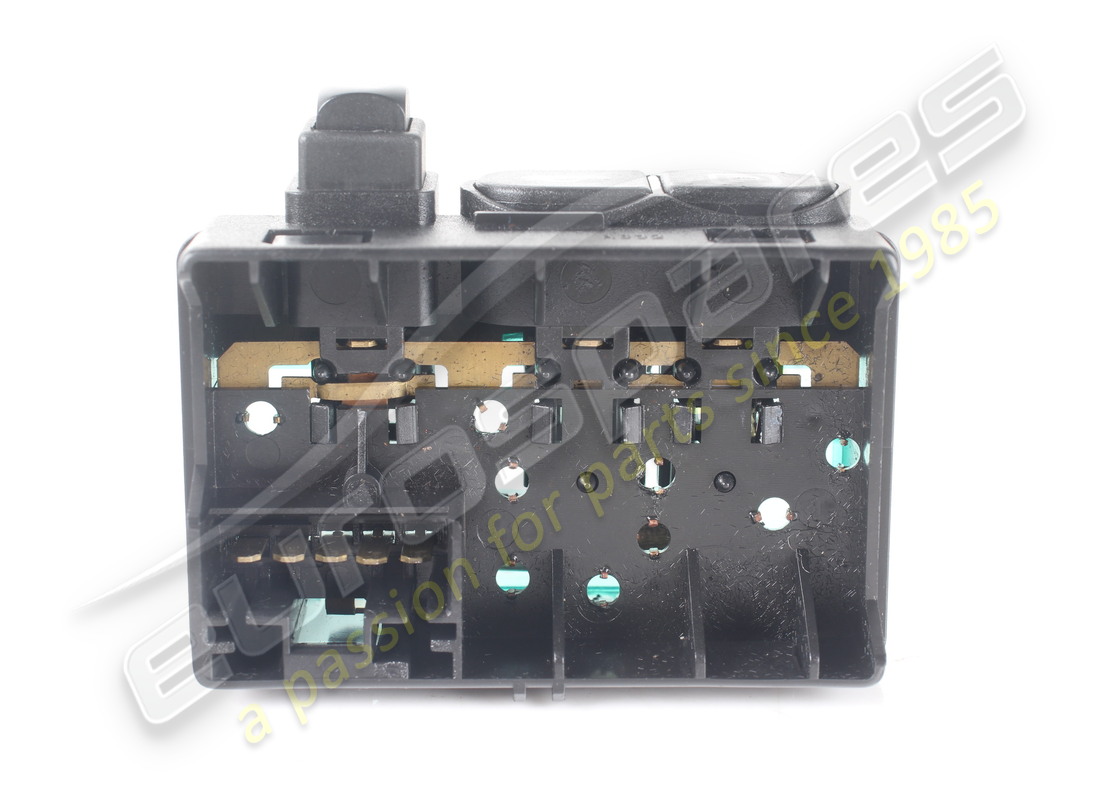 éclairage de boîte à gants de tableau de bord d'occasion maserati. référence 716338000 (6)