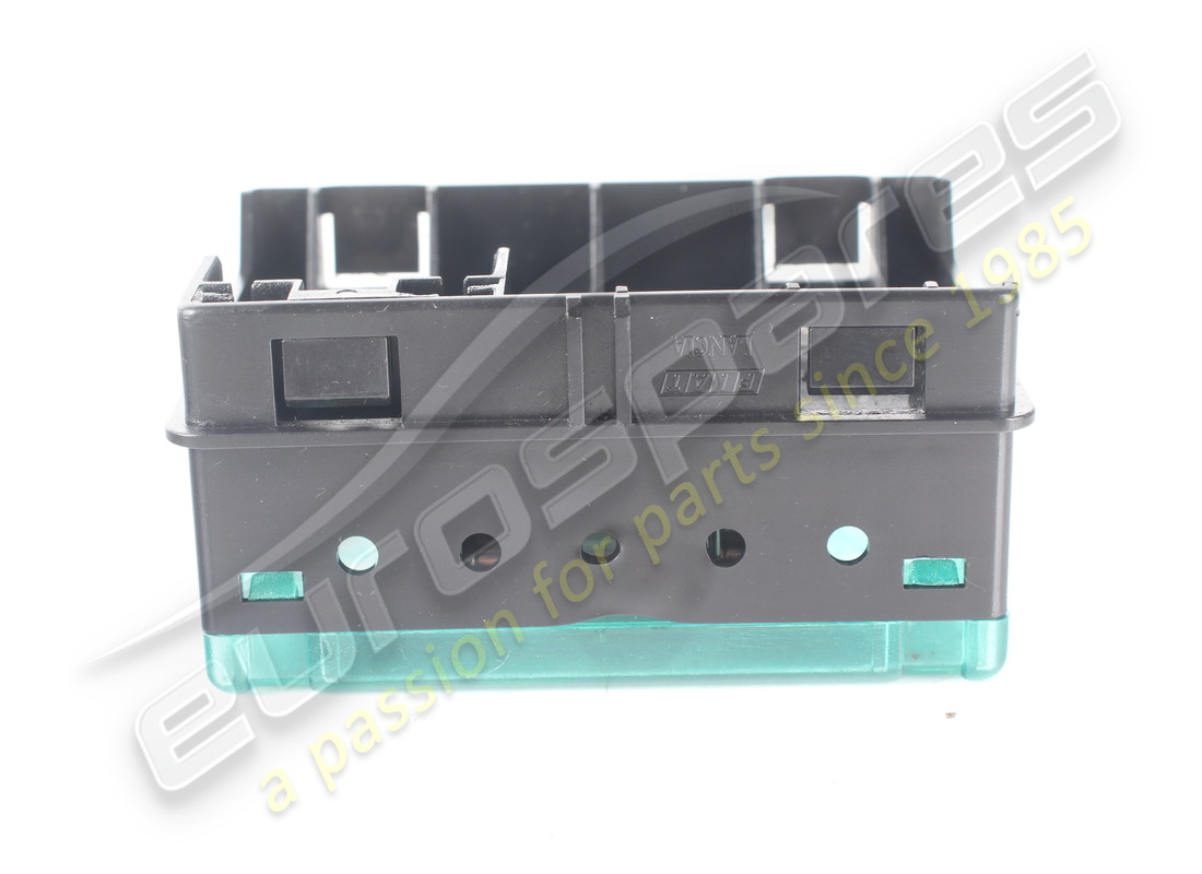 éclairage de boîte à gants de tableau de bord d'occasion maserati. référence 716338000 (3)