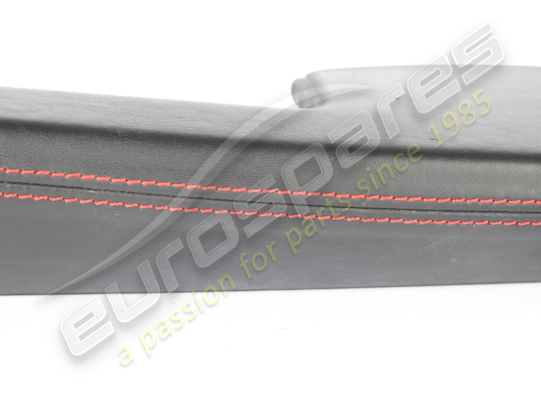 accoudoir droit d'occasion ferrari - noir. numéro de pièce 83137000 (2)