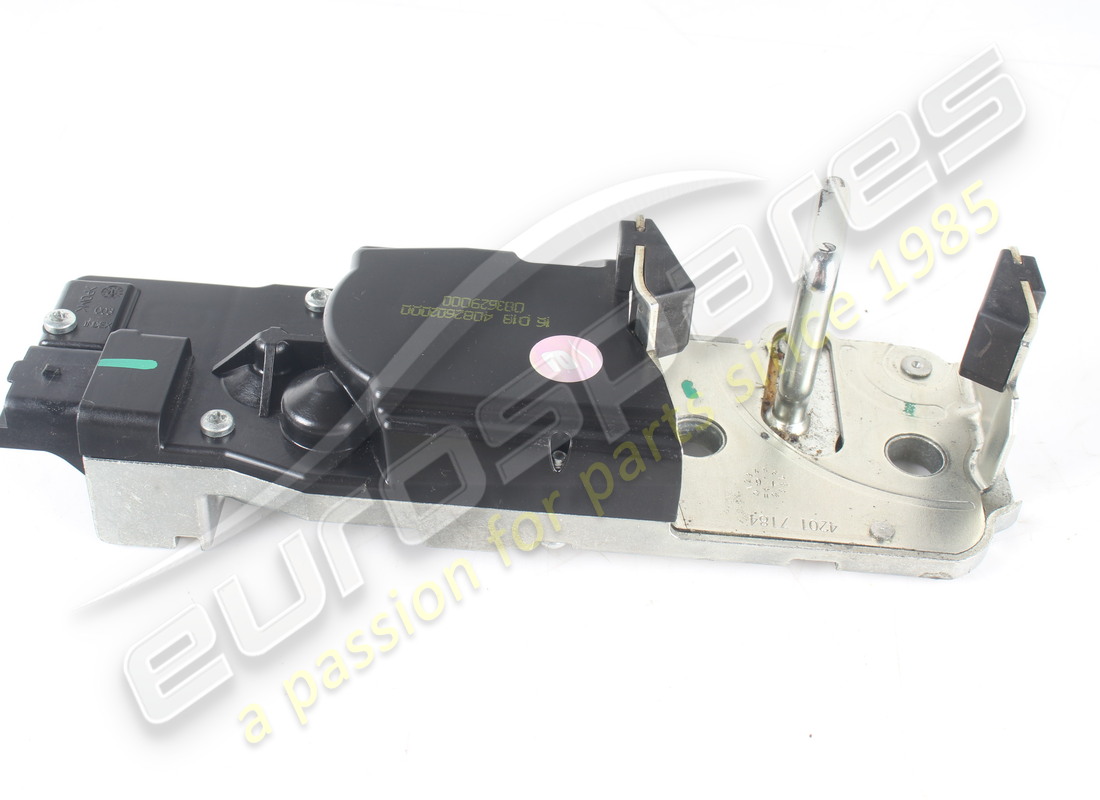 UTILISÉ FERRARI GÂCHE DE SERRURE. NUMÉRO DE PIÈCE 83629000 (3) utilisé ferrari gâche de serrure. numéro de pièce 83629000 (3)