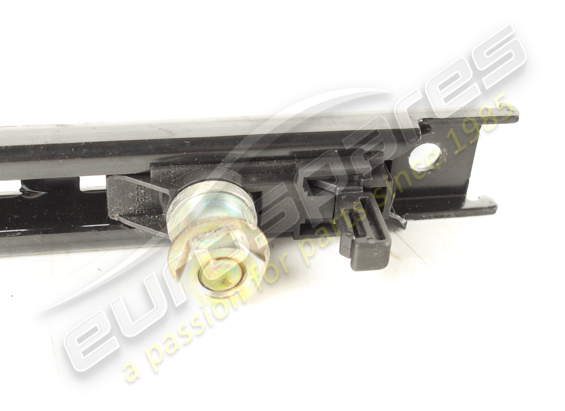 régulateur de courroie d'occasion maserati.. référence 67365500 (2)