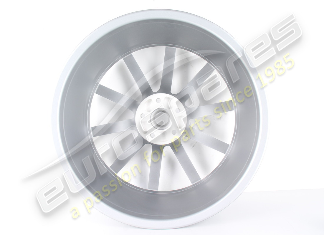 NEW FERRARI FRONT WHEEL 9,5J X 20 H2. PART NUMBER 875726 (3) new ferrari front wheel 9,5j x 20 h2. part number 875726 (3)