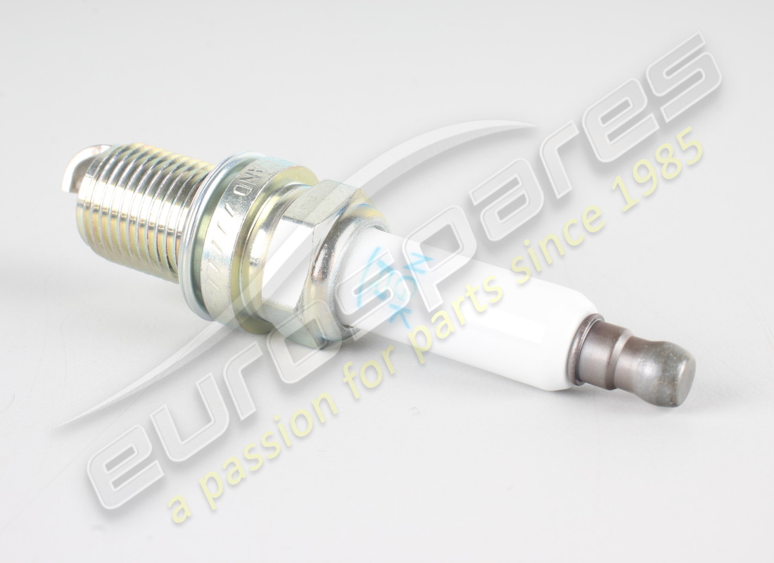 NOUVELLE BOUGIE D'ALLUMAGE NGK. NUMÉRO DE PIÈCE 06H905601C (2) nouvelle bougie d'allumage ngk. numéro de pièce 06h905601c (2)