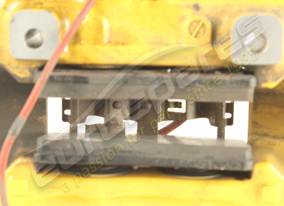 utilisé ferrari étrier arrière droit avec plaquettes. numéro de pièce 311677 (5)