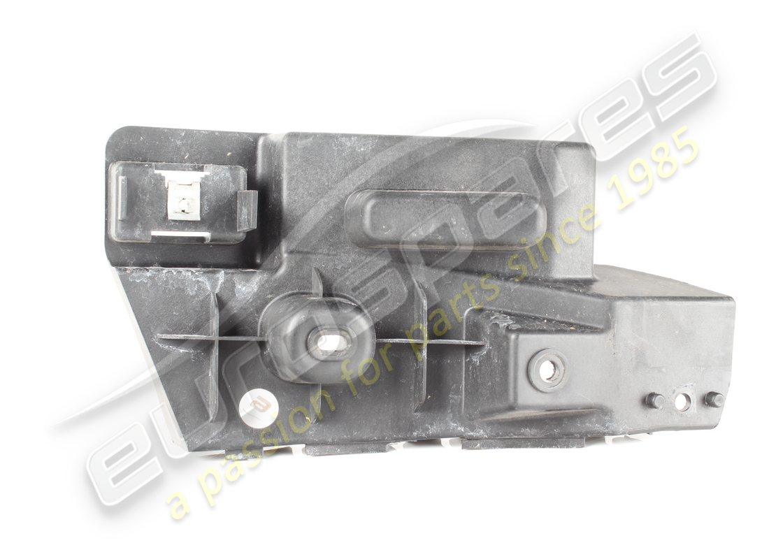 UTILISÉ Maserati SUPPORT . NUMÉRO DE PIÈCE 670003323 (1)