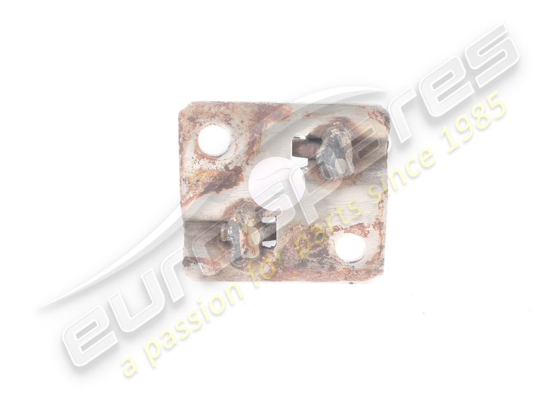 PLAQUE DE FRAPPE UTILISÉE MASERATI SUR LE VERROU DE SÉCURITÉ DU COUVERCLE. RÉFÉRENCE 314320130 (3) plaque de frappe utilisée maserati sur le verrou de sécurité du couvercle. référence 314320130 (3)