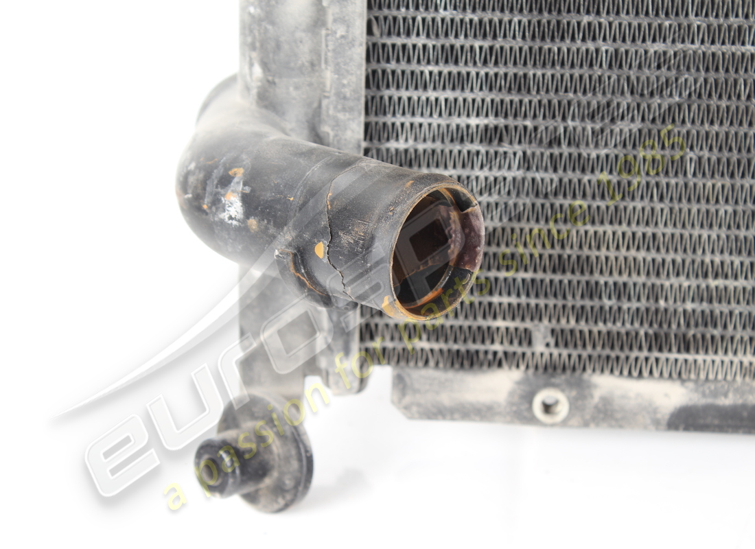 radiateur d'eau moteur d'occasion ferrari. numéro de pièce 333926 (3)