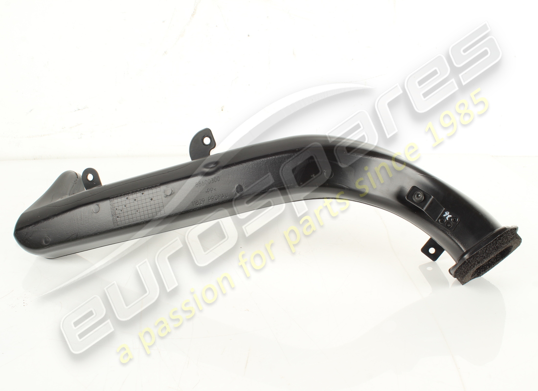 conduit d'aération latéral droit d'occasion ferrari. numéro de pièce 88600300 (4)